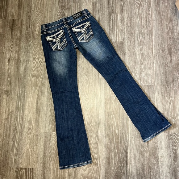 Rock and Roll Cowgirl Jeans - Picture 3 of 6